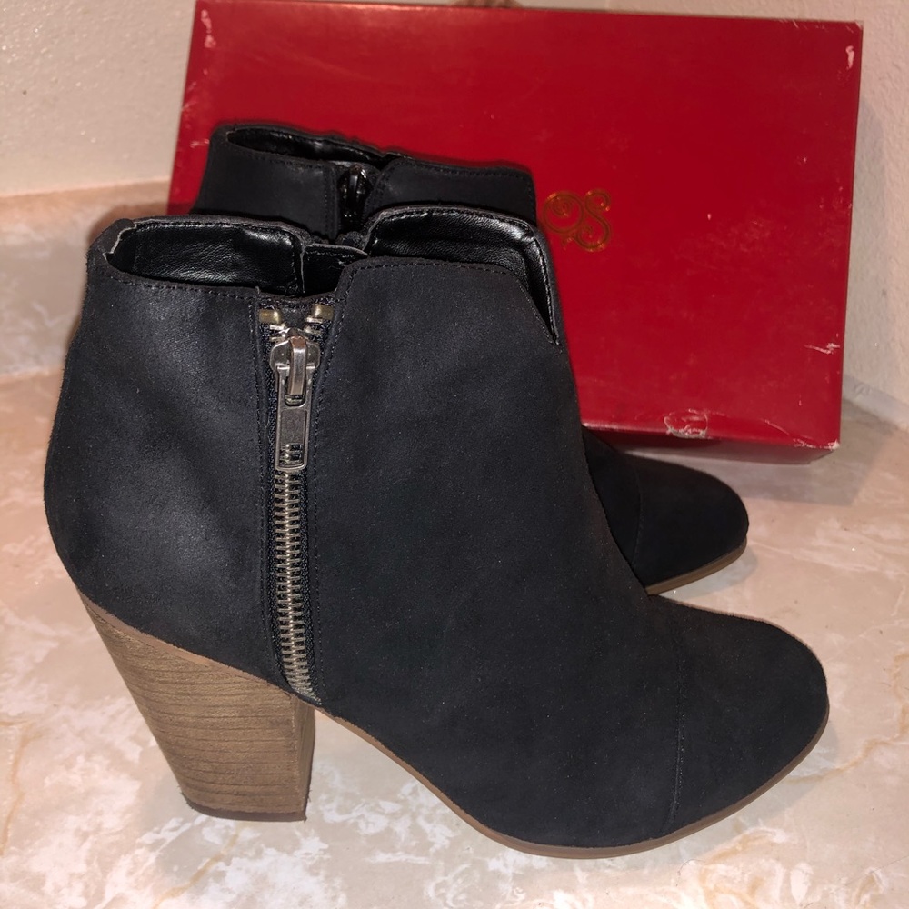 Black Carlos Santana Booties